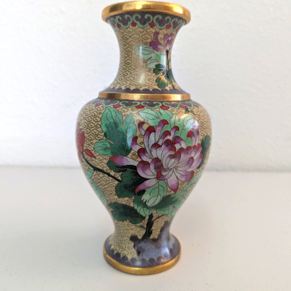 Vintage Elegant Floral Cloisonné Vase